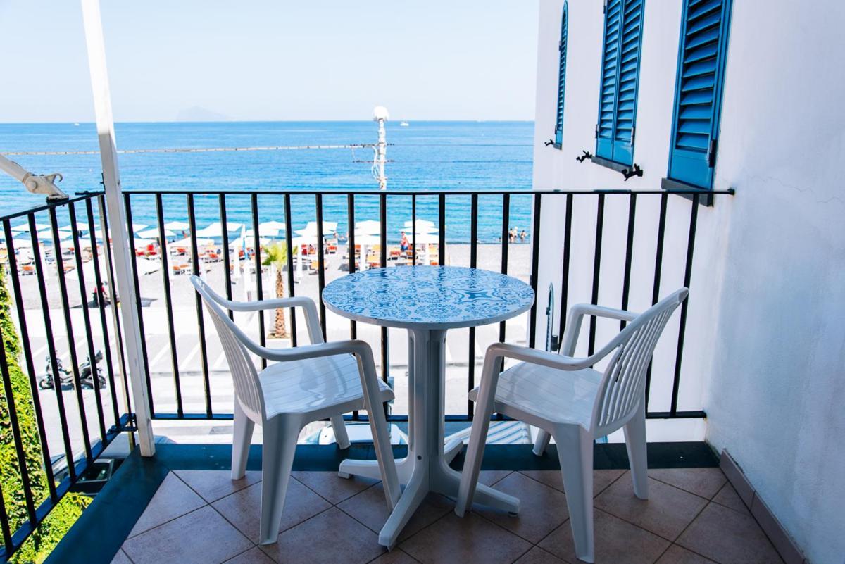 Mistral Residence Canneto Kültér fotó