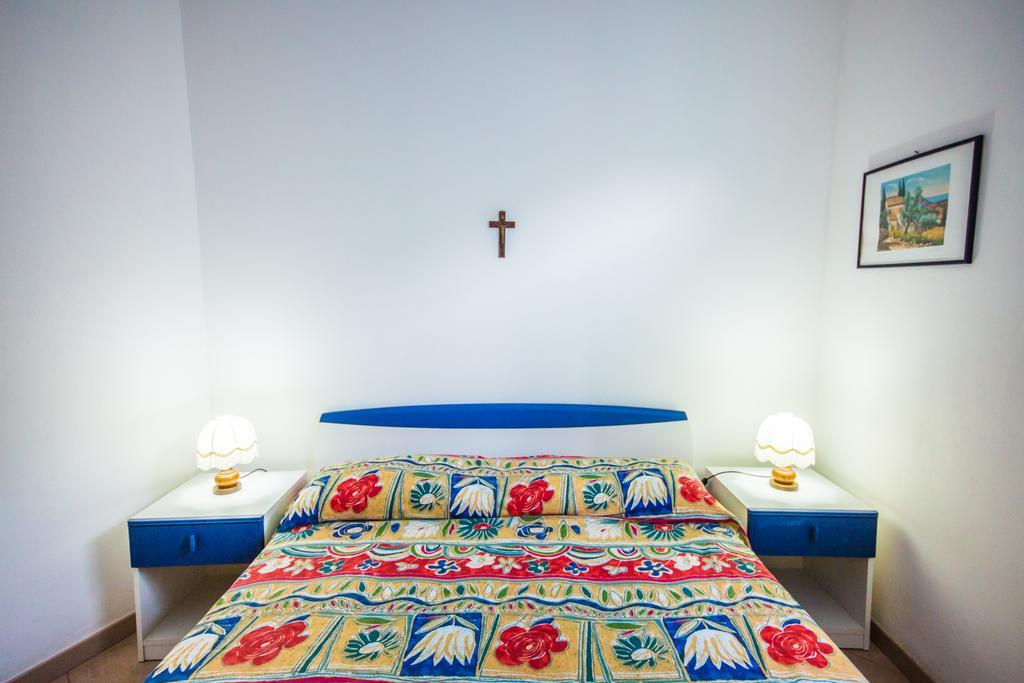 Mistral Residence Canneto Kültér fotó