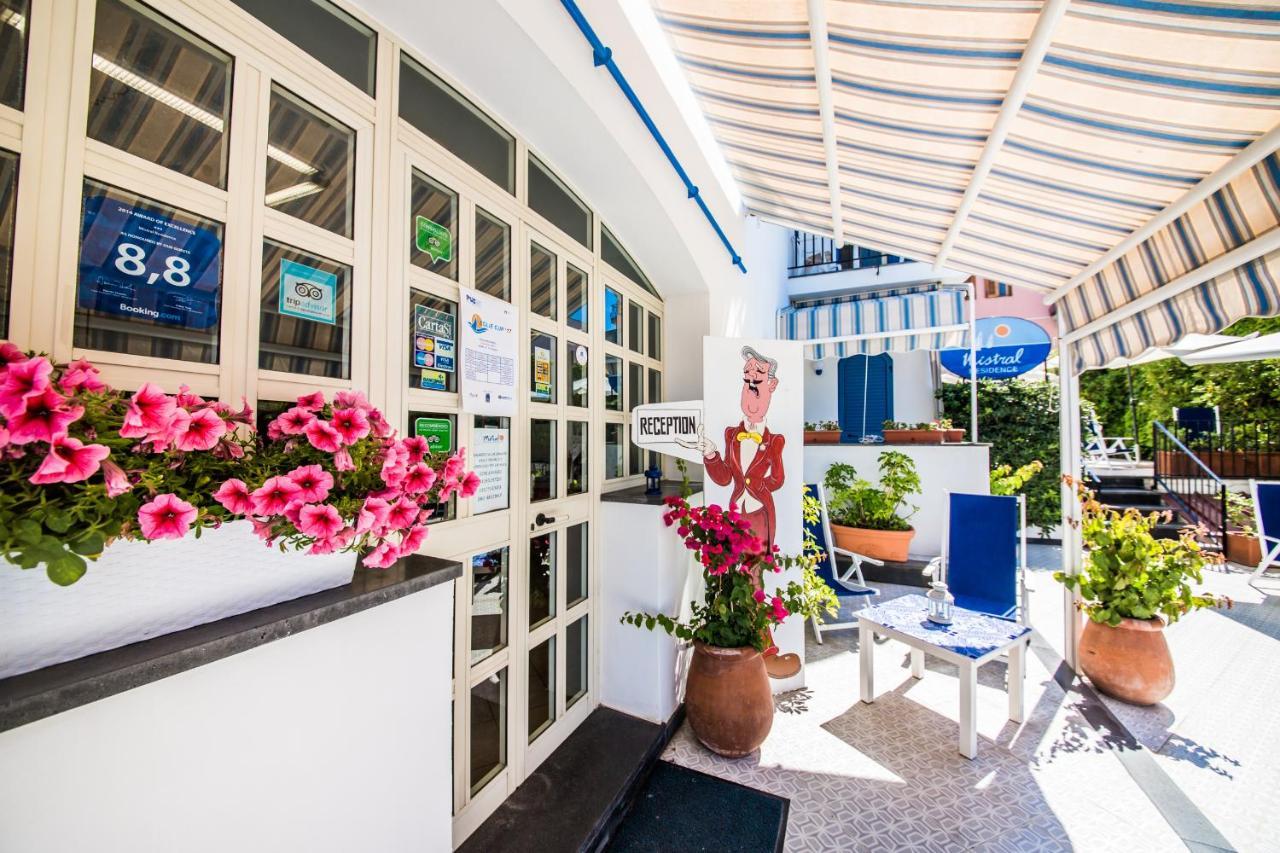 Mistral Residence Canneto Kültér fotó